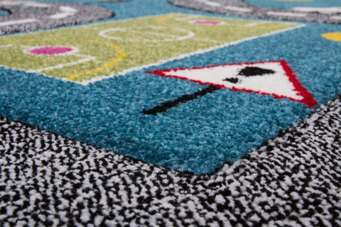 Image of AREA RUG - 188 - 4' X 5'6"