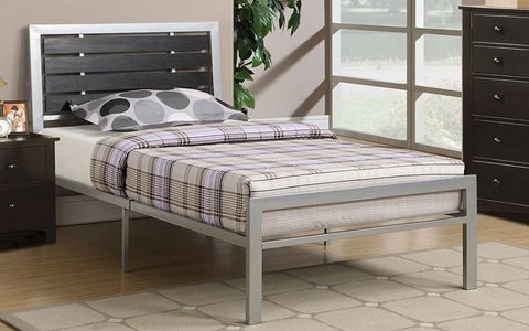 PLATFORM METAL BED WITH WOOD PANELS - SILVER