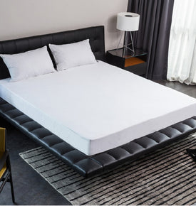 Comfort Living - Jersey Waterproof Mattress Protector-Easy Care, Allergy Free, Light Weight,  Smooth and Super Stretched Sides