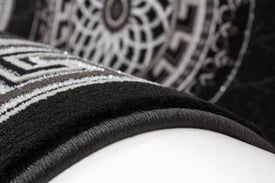 AREA RUG - 019 - 4' X 5'6