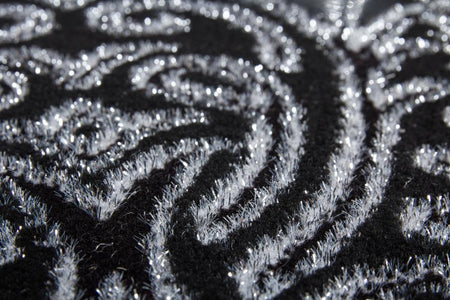 AREA RUG - 030 - 5'3" X 7'6"