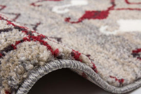 AREA RUG - 154 - 4' X 5'6