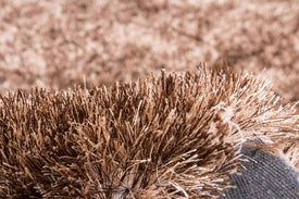 AREA RUG - 290 - 4'X5'6