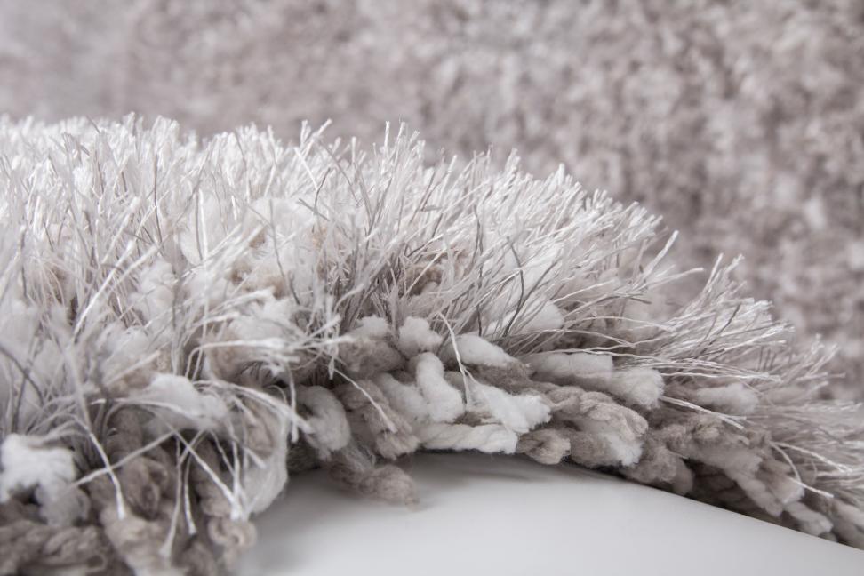 AREA RUG - 295 - 5'3"X7'6"